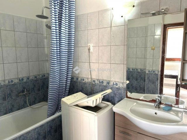 Eladó ikerház, Debrecenben 65 M Ft, 4 szobás