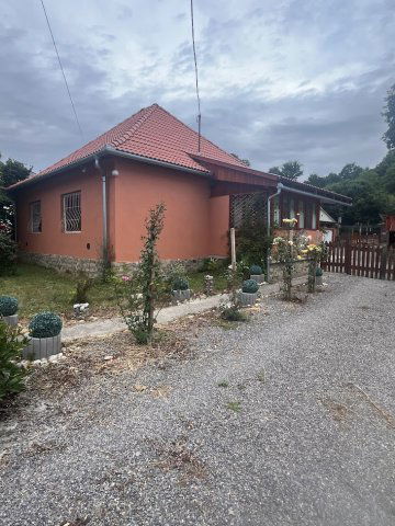 Eladó családi ház, Szentkatalinon 19.9 M Ft, 2 szobás