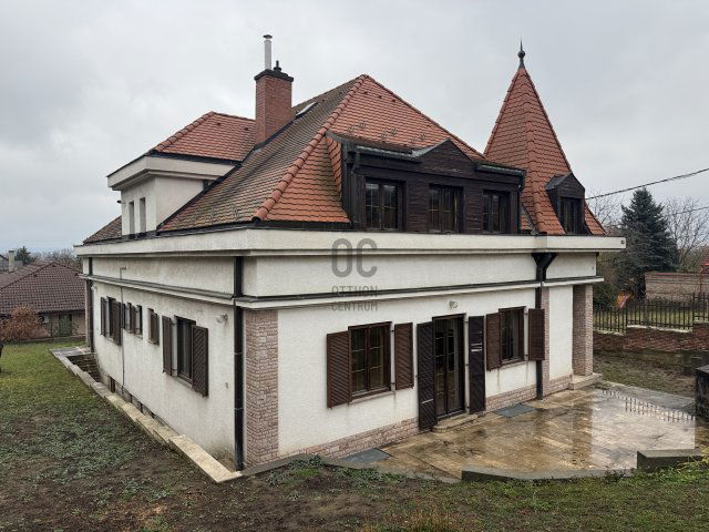 Eladó családi ház, Tahitótfalun 159 M Ft, 5 szobás