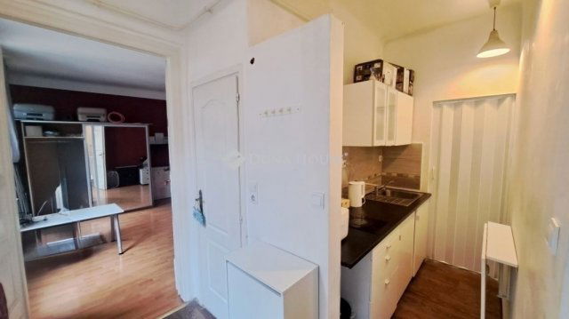 Eladó téglalakás, Budapesten, VII. kerületben 51.9 M Ft