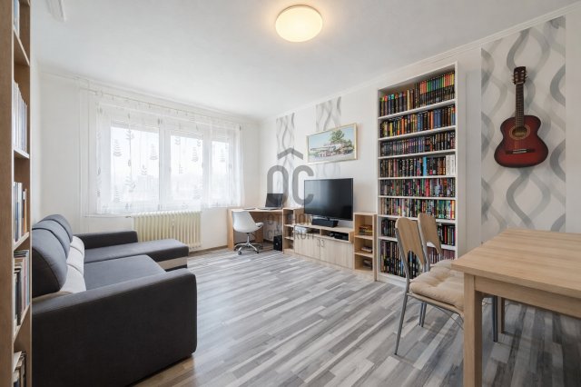 Eladó panellakás, Székesfehérvárott 53.9 M Ft, 2 szobás