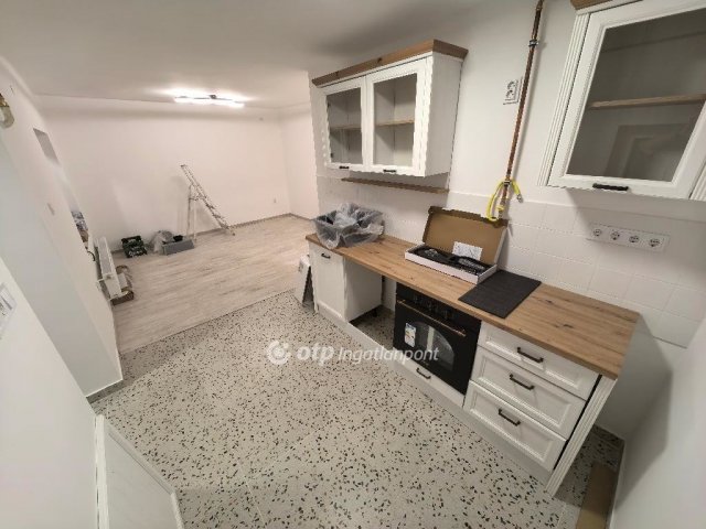 Eladó családi ház, Debrecenben 34.9 M Ft, 1 szobás