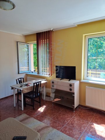 Kiadó téglalakás, albérlet, II. kerületben, Arad utcában