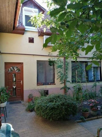 Eladó családi ház, Kecskeméten 149 M Ft, 7+1 szobás