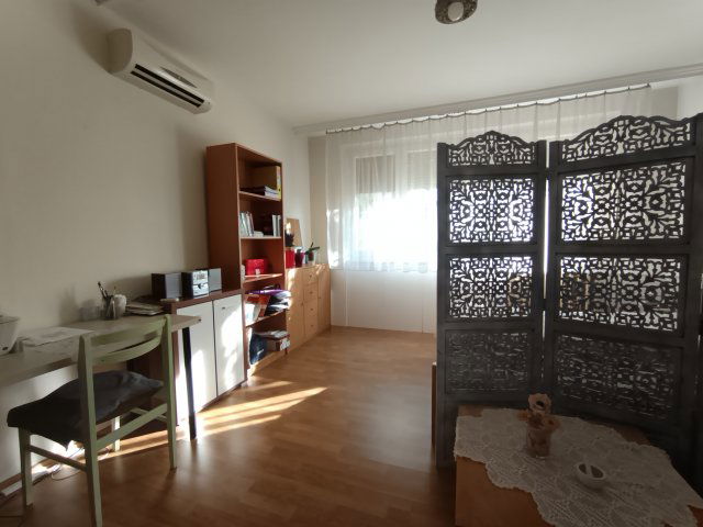 Eladó panellakás, Kecskeméten 32.9 M Ft, 1 szobás