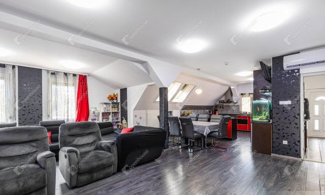 Eladó családi ház, Gyömrőn 189 M Ft, 15 szobás