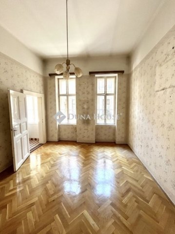 Eladó téglalakás, Budapesten, VIII. kerületben 34.9 M Ft