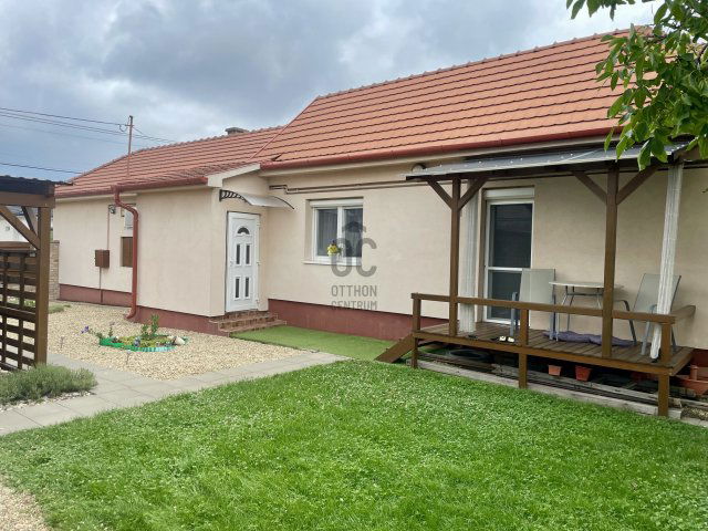 Eladó családi ház, Debrecenben 74.9 M Ft, 3 szobás