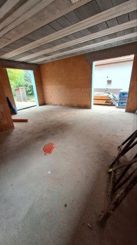 Eladó ikerház, Gödöllőn 150 M Ft, 5 szobás