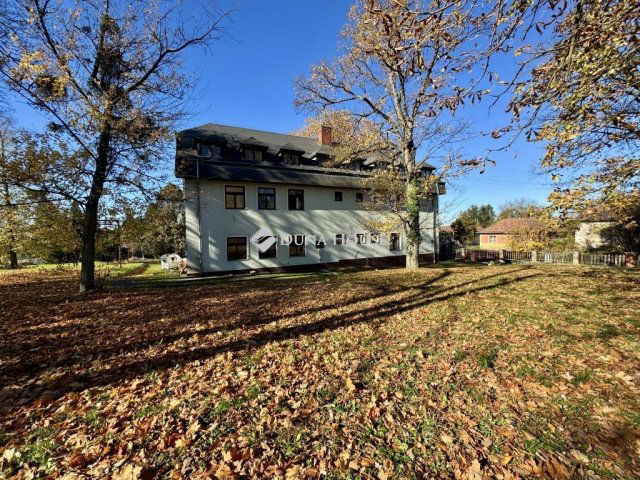 Eladó hotel, Pacsán 250 M Ft, 4 szobás / költözzbe.hu