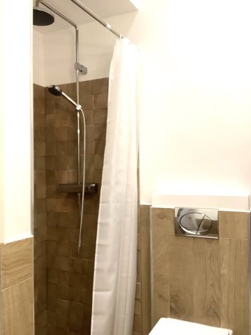 Kiadó téglalakás, albérlet, Budapesten, VII. kerületben