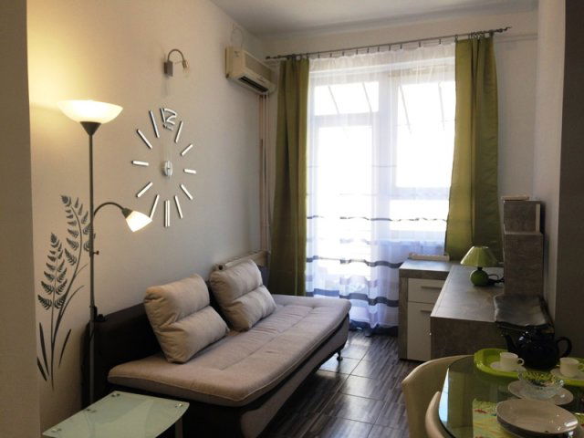 Kiadó téglalakás, albérlet, Pécsett 180 E Ft / hó, 1 szobás