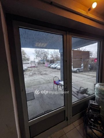 Eladó családi ház, Monoron 390 M Ft, 7 szobás