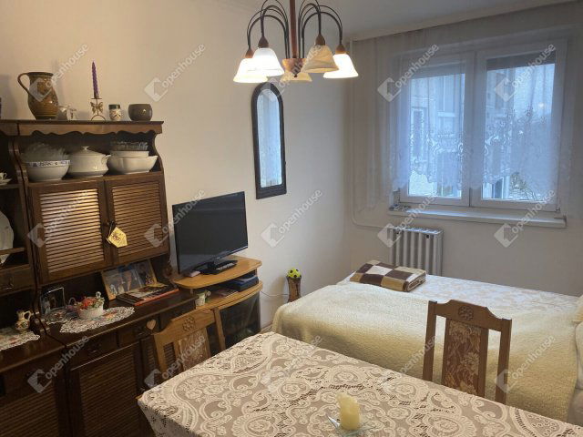 Eladó panellakás, Győrött 49.9 M Ft, 2 szobás