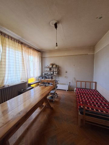 Eladó családi ház, Debrecenben 87.9 M Ft, 6 szobás