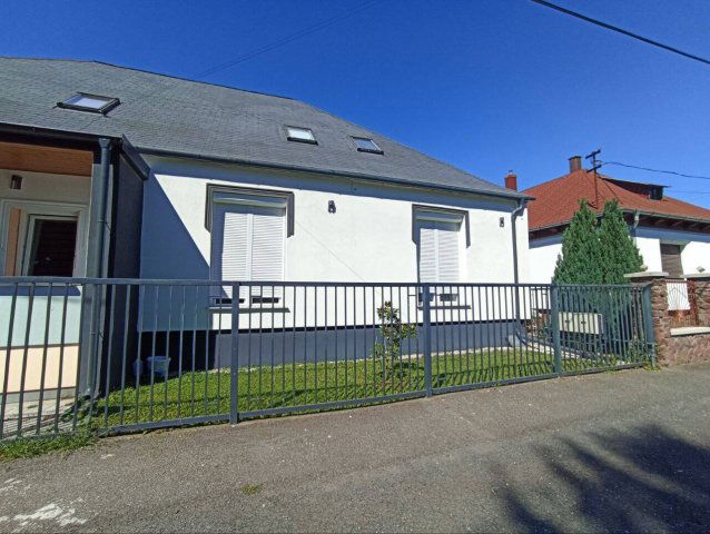 Eladó téglalakás, Bükön 75 M Ft, 3 szobás