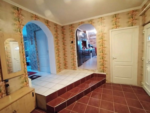 Eladó családi ház, Lőrinciben 54 M Ft, 4 szobás