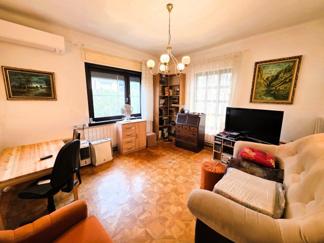 Eladó családi ház, Kiskunhalason 69 M Ft, 5 szobás