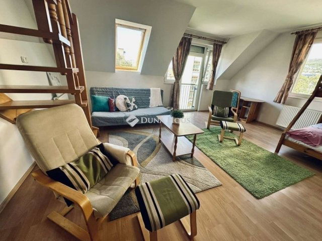 Eladó téglalakás, Pécsett 59.49 M Ft, 2 szobás