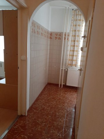 Eladó panellakás, Dunaújvárosban, Vasmű úton 31.5 M Ft