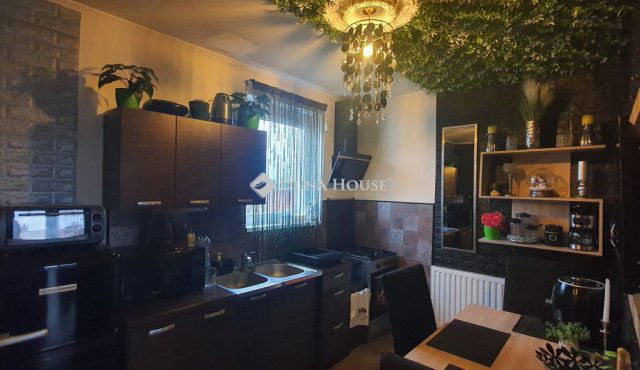 Eladó téglalakás, Szombathelyen, Stromfeld Aurél utcában