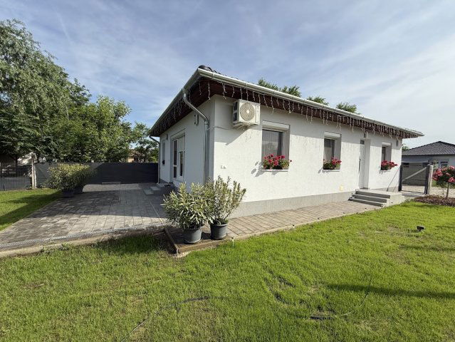 Eladó családi ház, Ballószögön 88.9 M Ft, 4+1 szobás