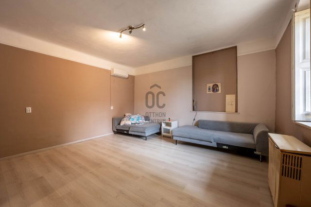Eladó családi ház, Taksonyon 39.9 M Ft, 2 szobás