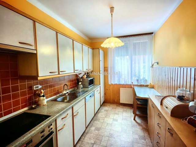 Eladó téglalakás, Tófejen 31.5 M Ft, 5 szobás