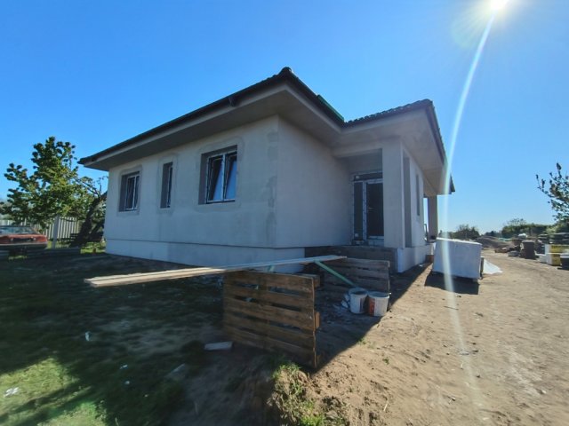 Eladó családi ház, Nyíregyházán 150 M Ft, 3 szobás