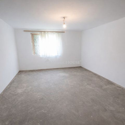 Eladó családi ház, Izsákon 17.9 M Ft, 4 szobás