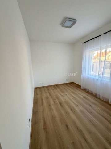 Eladó téglalakás, Érden 100.99 M Ft, 3 szobás