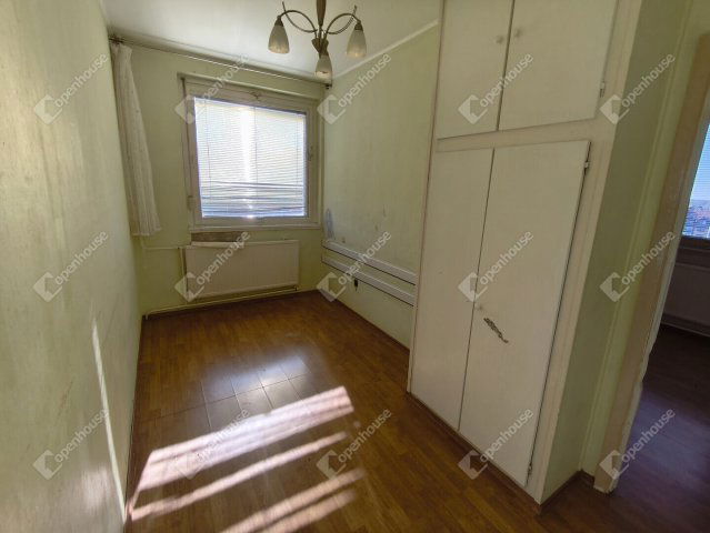 Eladó panellakás, Debrecenben 54 M Ft, 3 szobás