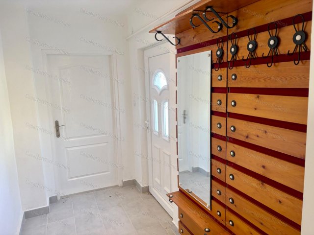 Eladó családi ház, Újszászon 36.5 M Ft, 3 szobás