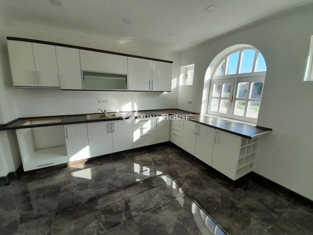 Eladó családi ház, Békéscsabán 81.9 M Ft, 4 szobás