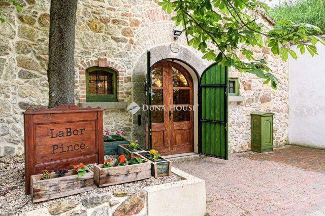 Eladó mezogazdasagi ingatlan, Pátyon 49.5 M Ft