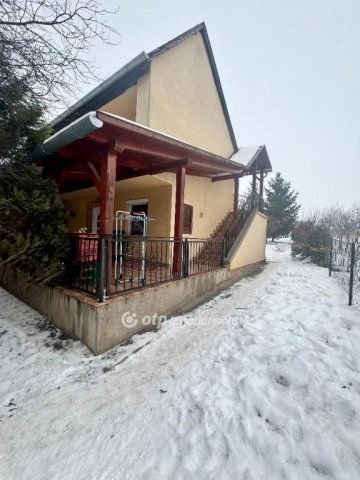 Eladó nyaraló, Pátkán 34.9 M Ft, 3 szobás