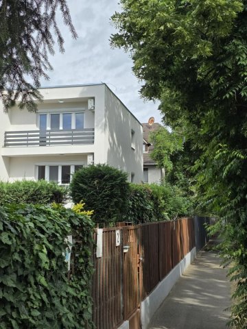 Kiadó sorház, albérlet, Debrecenben 550 E Ft / hó, 4 szobás