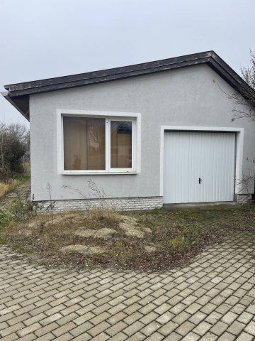 Eladó családi ház, Esztergomban 119 M Ft, 4 szobás