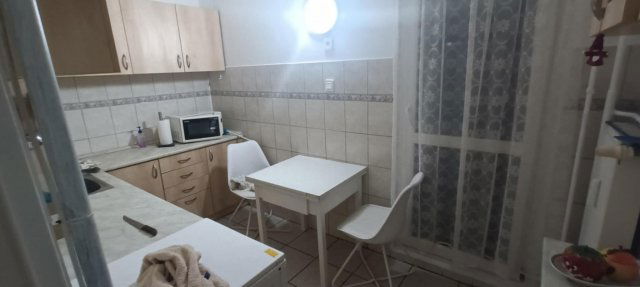 Kiadó téglalakás, albérlet, Pécsett 190 E Ft / hó, 1+1 szobás