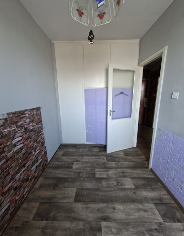Eladó panellakás, Debrecenben, Darabos utcában 39.8 M Ft