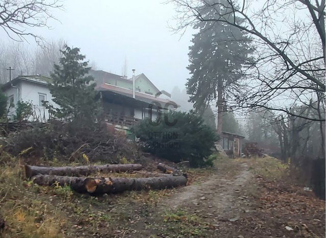 Eladó családi ház, Leányfaluban 39.99 M Ft, 2 szobás