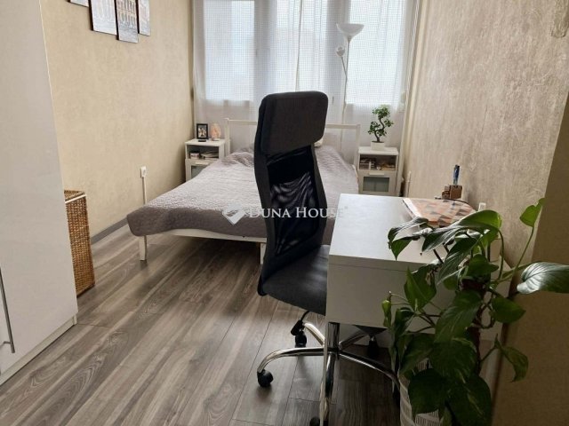 Eladó panellakás, Budapesten, VIII. kerületben 74.9 M Ft