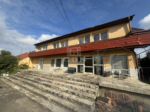 Eladó családi ház, Táplánszentkereszten 89 M Ft, 12 szobás