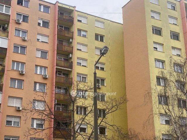 Eladó panellakás, Budapesten, X. kerületben 69.9 M Ft, 3 szobás