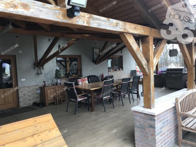 Eladó családi ház, Kocséren 125 M Ft, 5 szobás