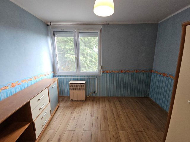 Eladó téglalakás, Kaposváron, Dési Huber István utcában