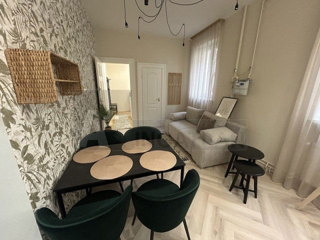 Kiadó téglalakás, albérlet, Szegeden 240 E Ft / hó, 2 szobás