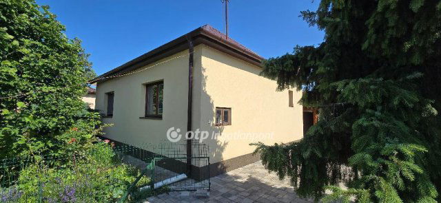 Eladó családi ház, Debrecenben 79 M Ft, 2 szobás