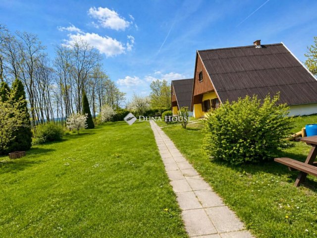 Eladó családi ház, Mecséren 124.9 M Ft, 8 szobás