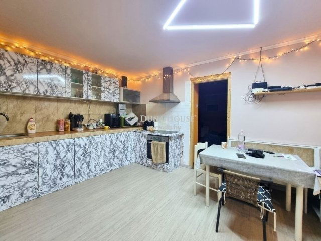Eladó családi ház, Monoron 37.9 M Ft, 2 szobás